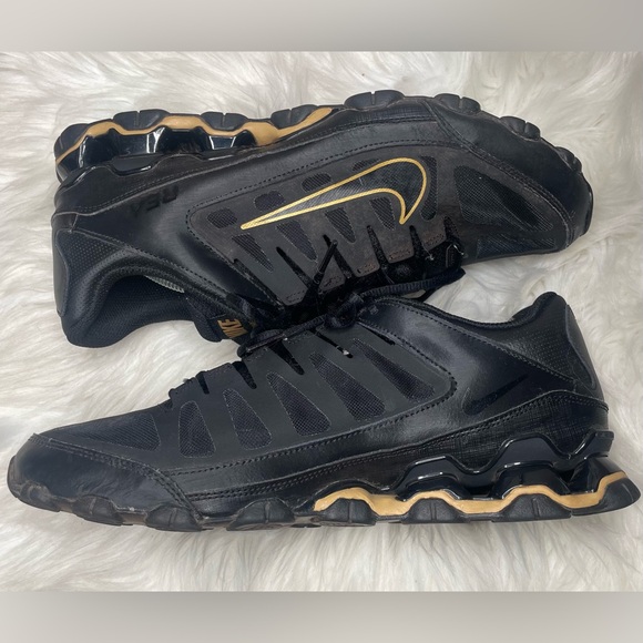 Nike Training Reax 8 TR Black Metallic Gold Mens Shoes Size 11.5 - Picture 3 of 14